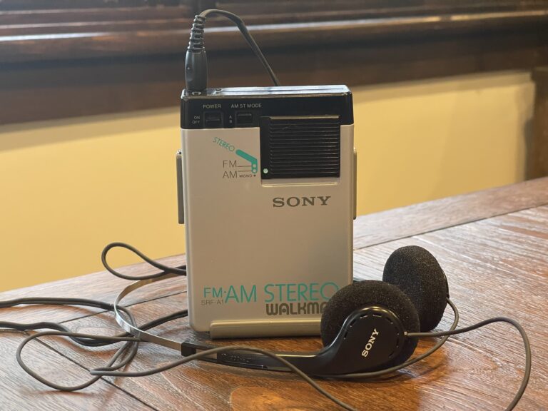 Sony SRF-A1